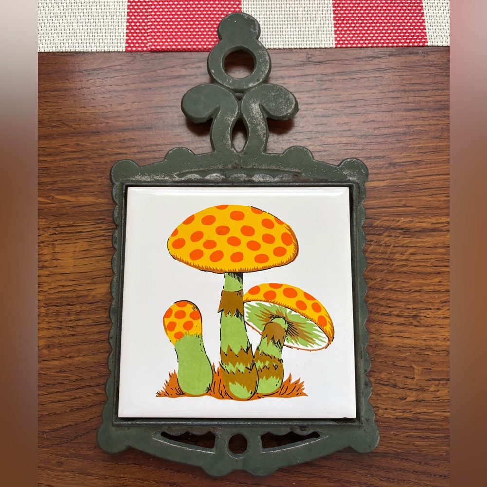 Vintage 1970s cast iron ceramic tile mushroom trivet Wall Plaque
